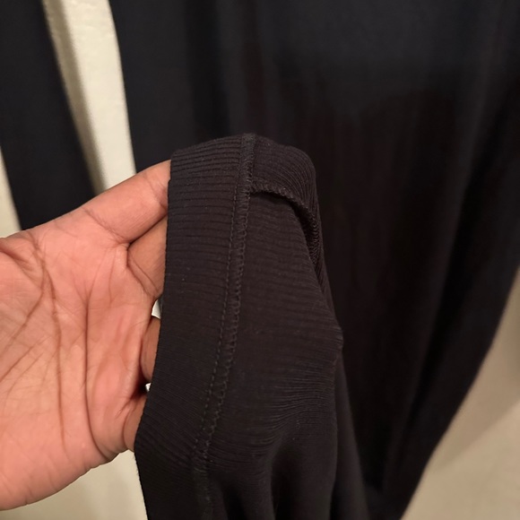 Skims - Picture 7 of 9